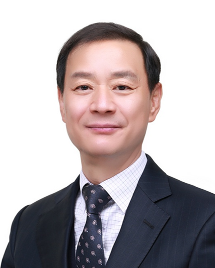 신형민